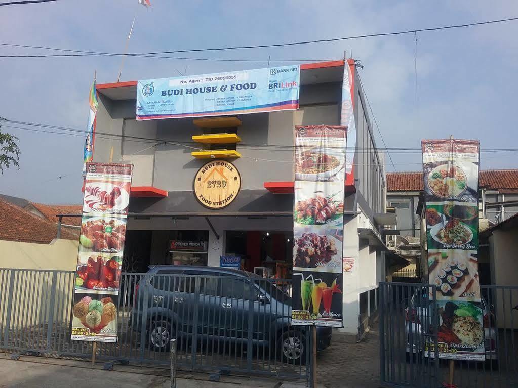 Budi House & Food Station Bandung Ngoại thất bức ảnh