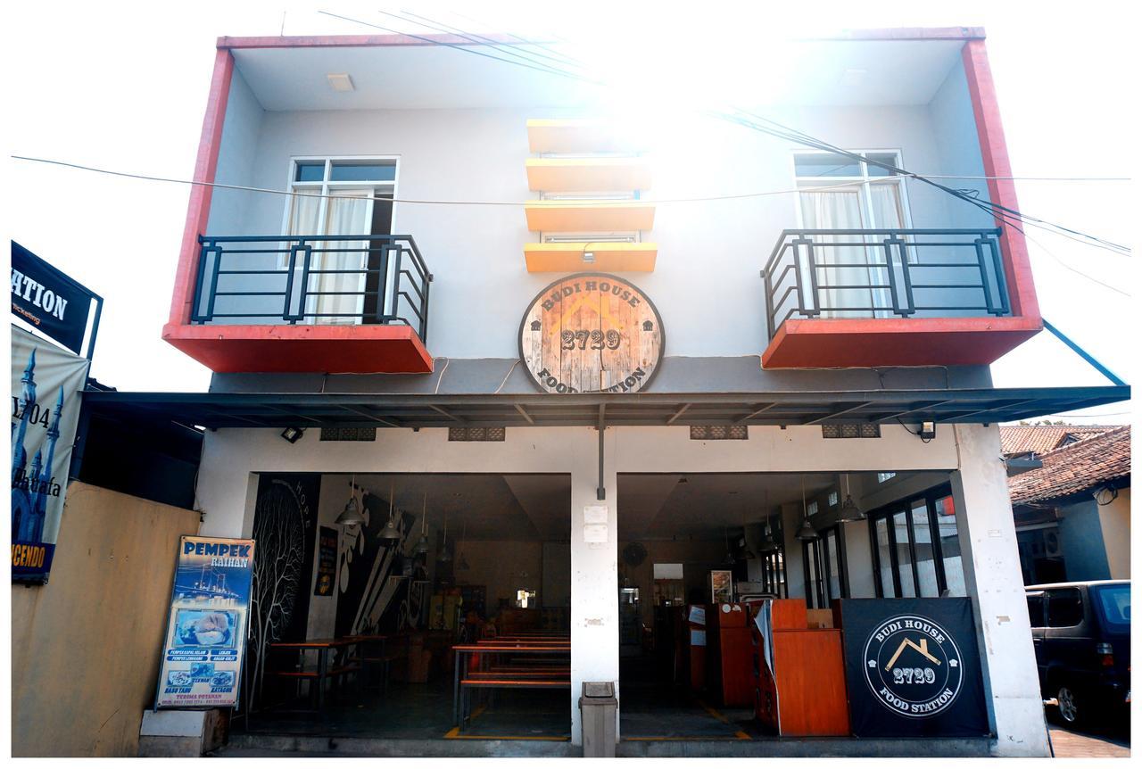Budi House & Food Station Bandung Ngoại thất bức ảnh