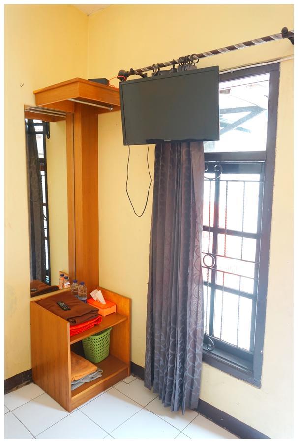 Budi House & Food Station Bandung Ngoại thất bức ảnh