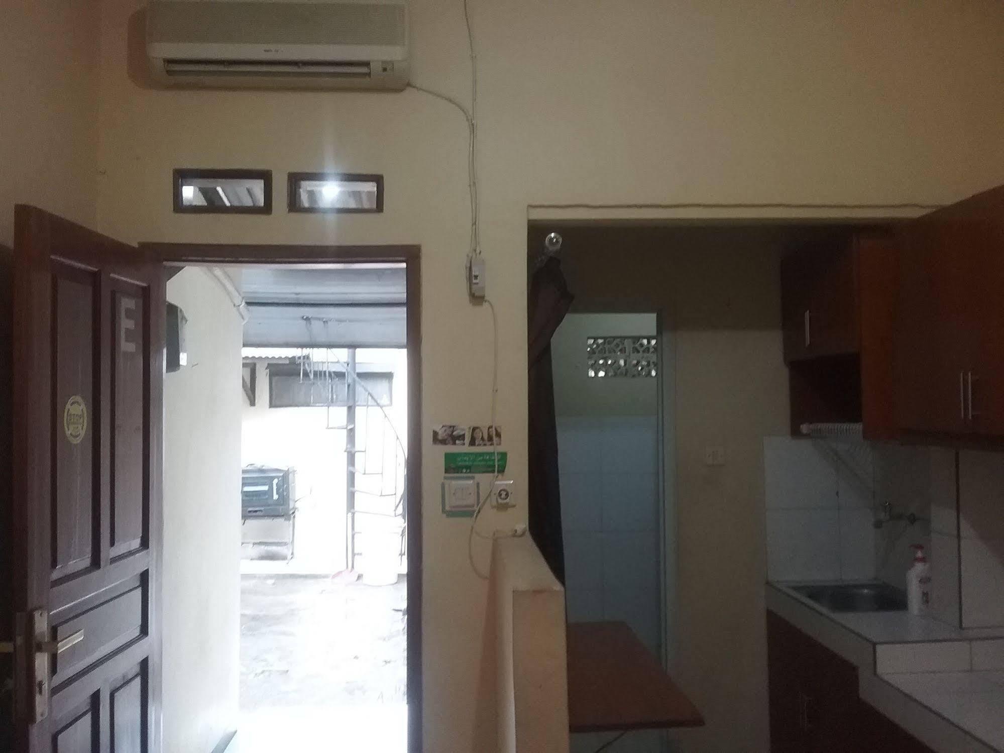 Budi House & Food Station Bandung Ngoại thất bức ảnh